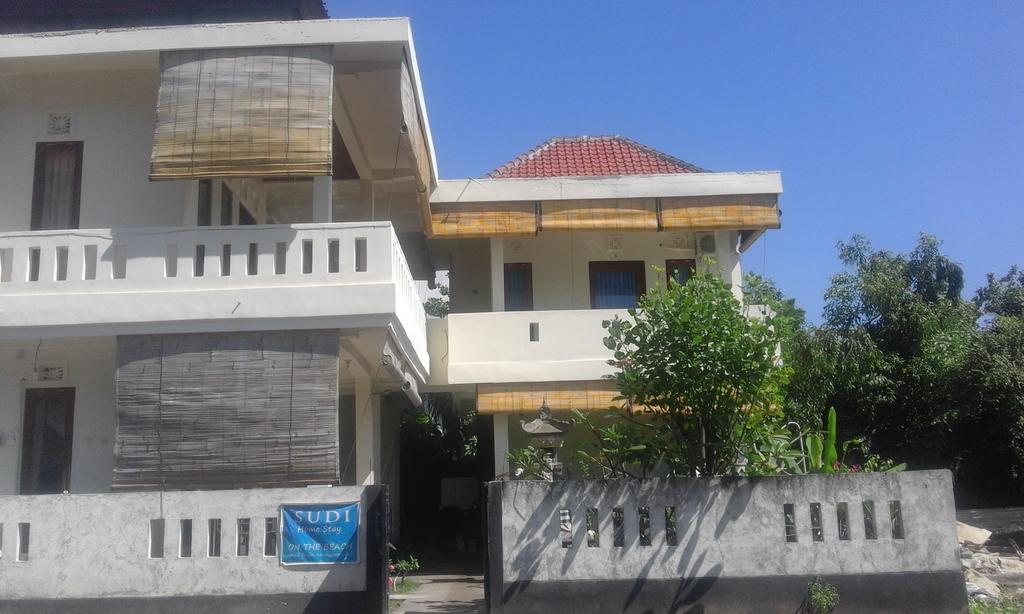 Sudi Homestay Amed Exterior foto